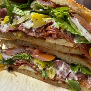 Pacioni Bomb Sandwich